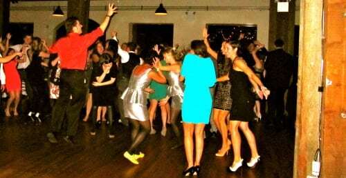 Huge Dancing Crowd!!